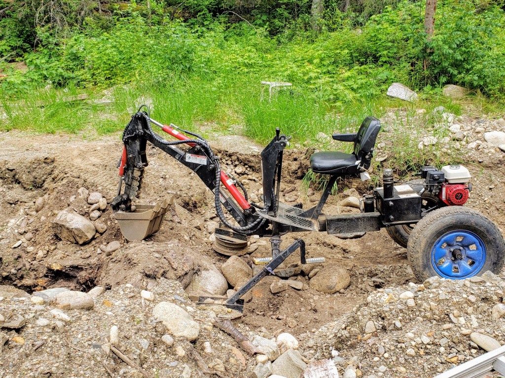 Small excavator Mine